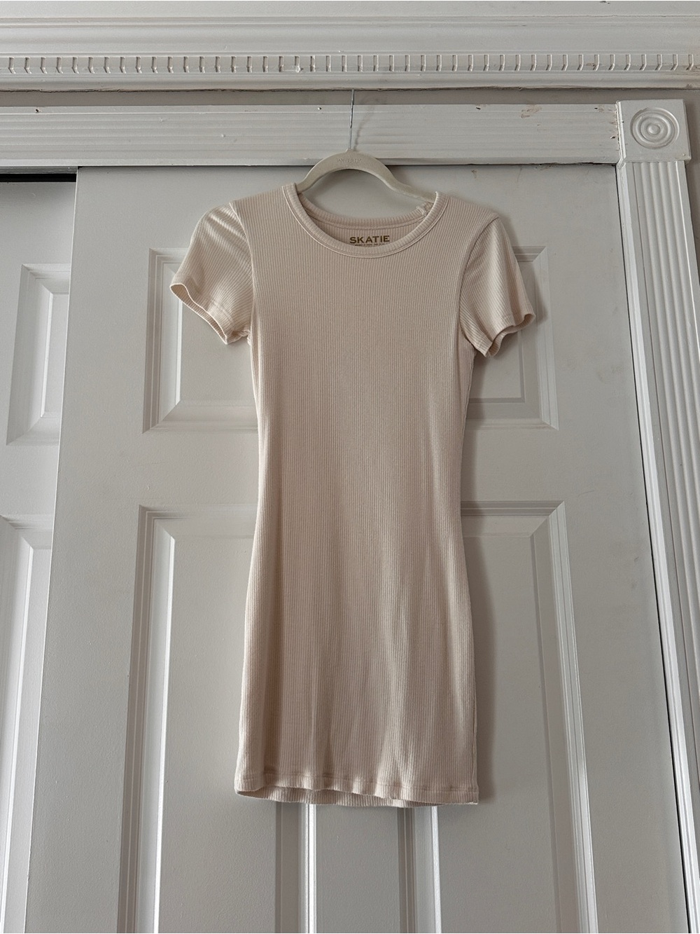 Skatie Soft Cream Ribbed Tee